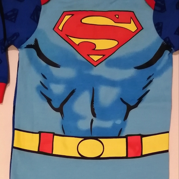 🔥SALE🔥 Superman DC Comics Baby Boy's Footies Sleeper NWT Sizes 6-12M, 12-18M - Picture 2 of 6